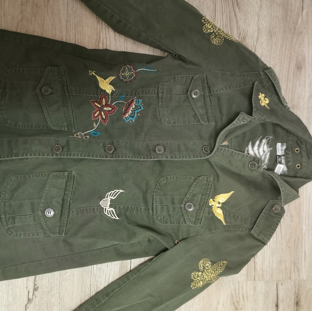 As new, True Meaning jacket, xs, really cool!